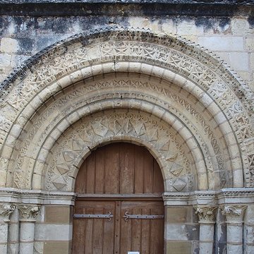 Église Notre-Dame de Crouzilles