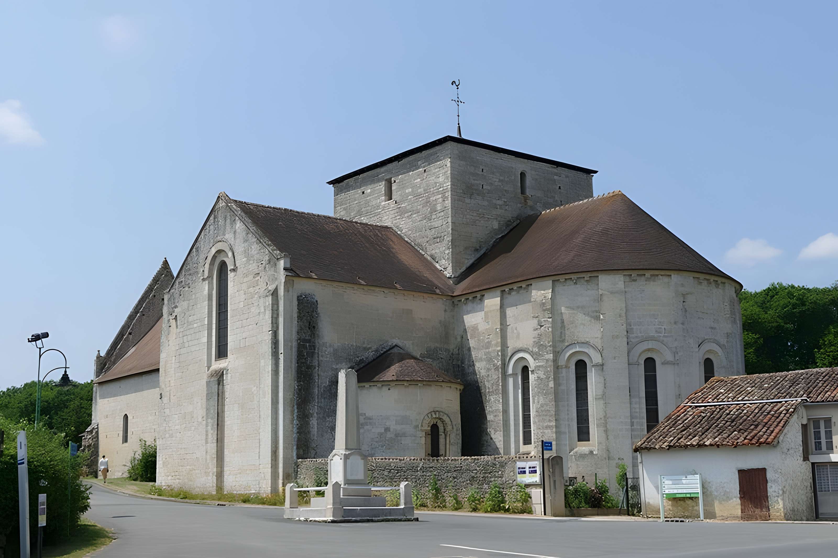 Église Notre-Dame de Fontaine-le-Comte