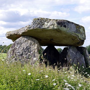 2 Dolmens de la Betoulle à Berneuil