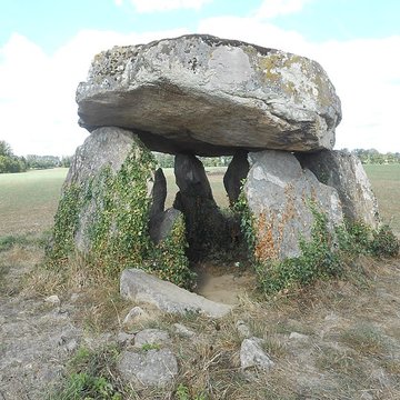 2 Dolmens de la Betoulle à Berneuil