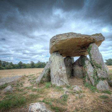 2 Dolmens de la Betoulle à Berneuil