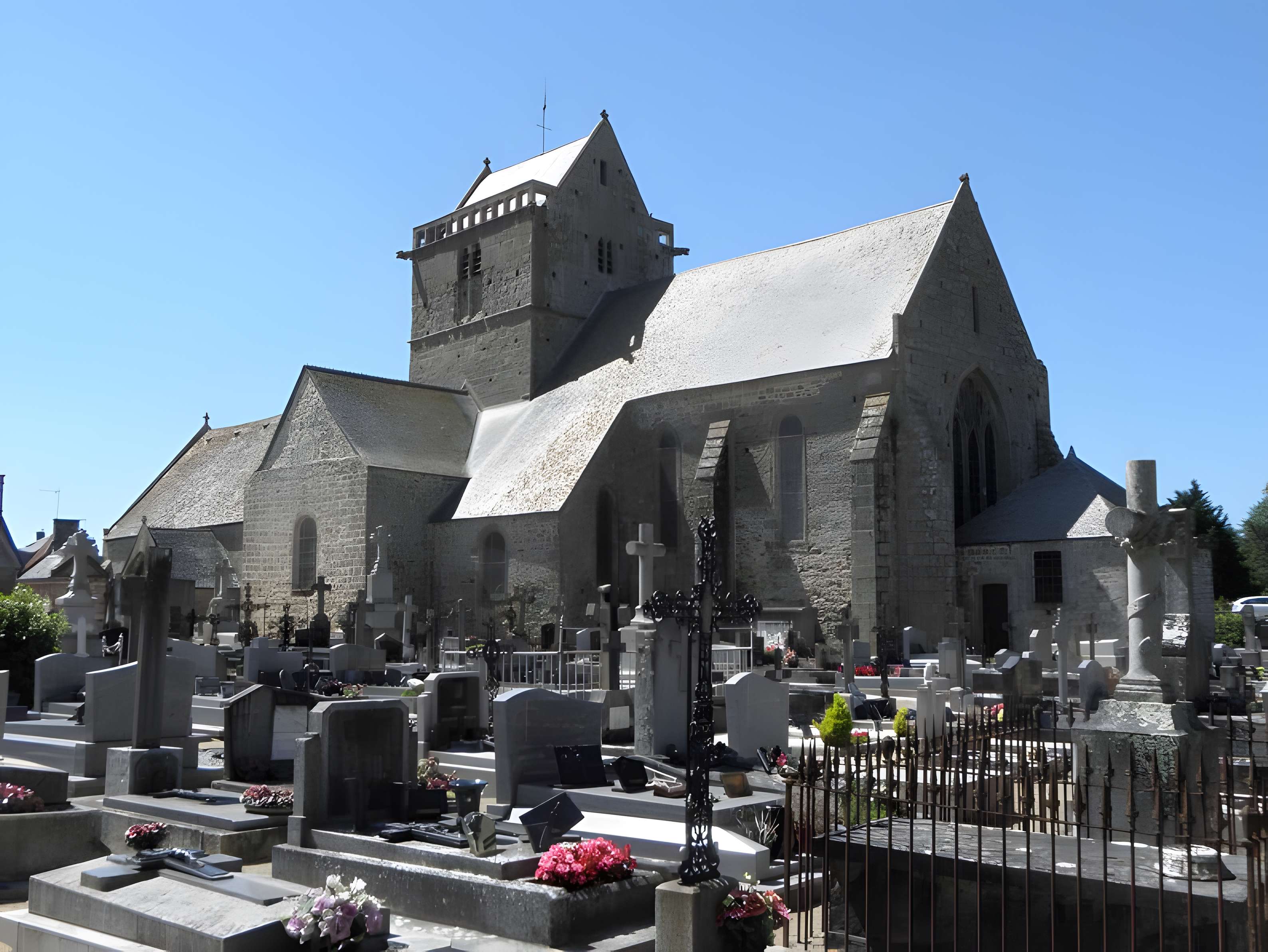 Église Notre-Dame de Genêts