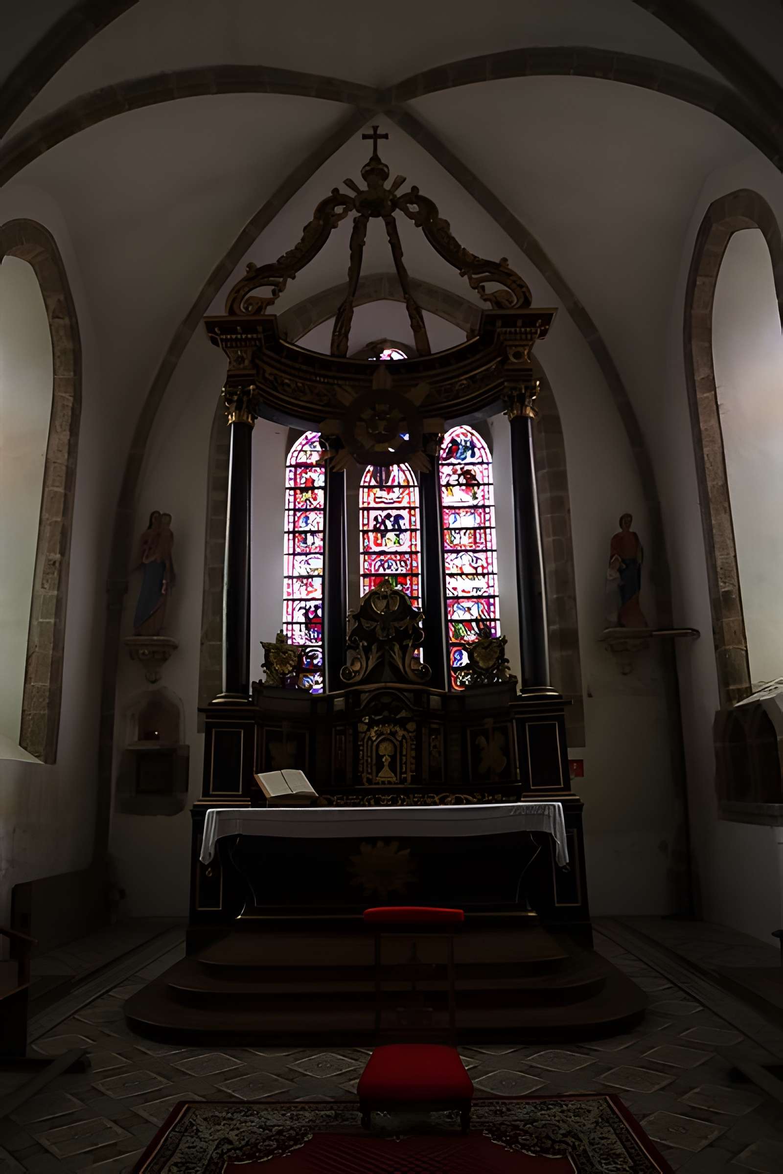 Église Notre-Dame de Genêts