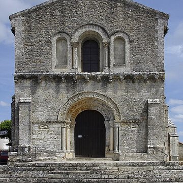 Église Notre-Dame de Genouillé