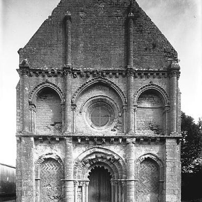 Photo de Église Notre-Dame de Genouillé