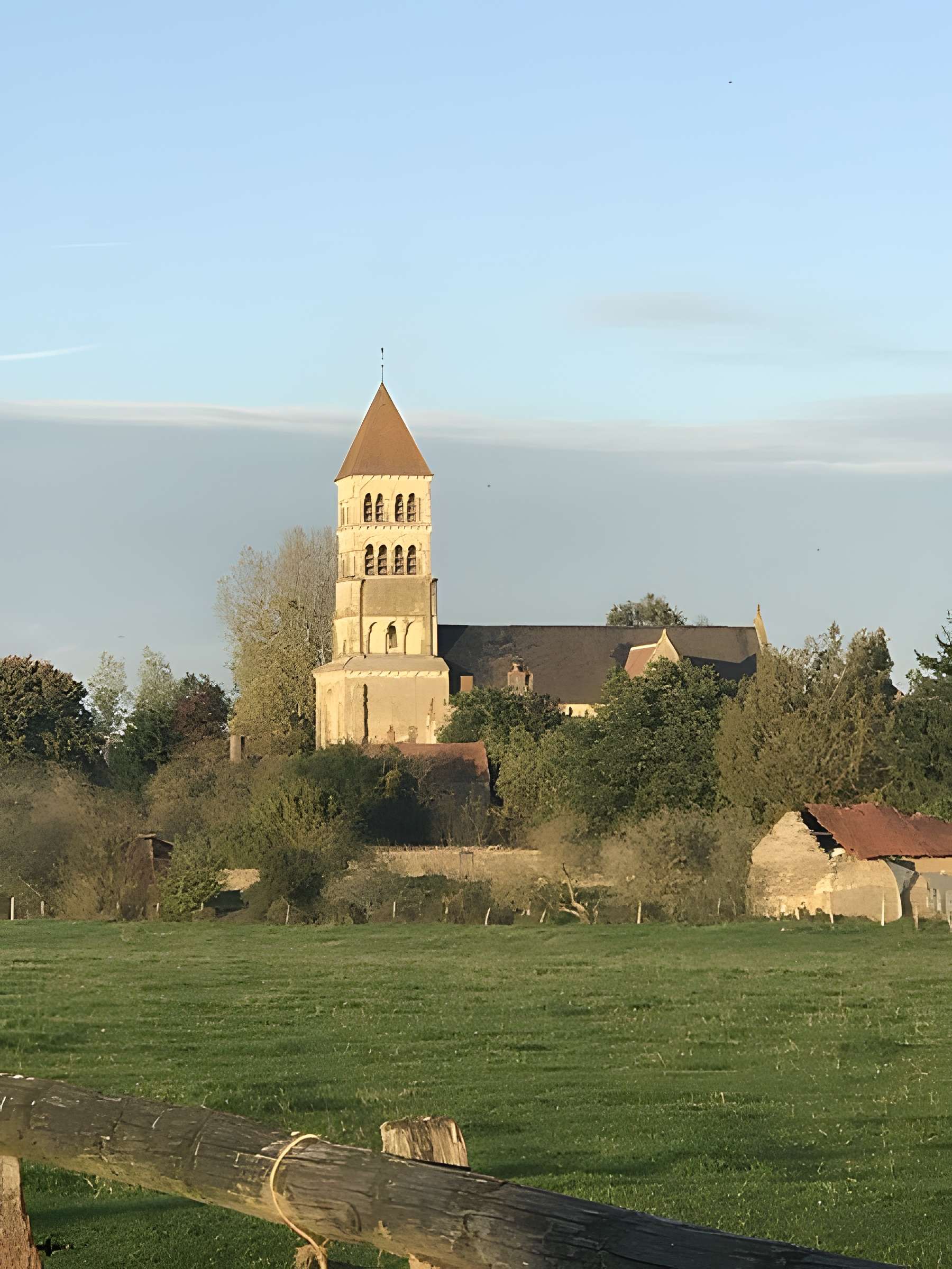 Église Notre-Dame de Germigny-l'Exempt