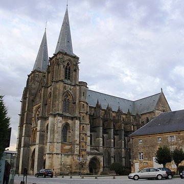 Abbatiale de Mouzon