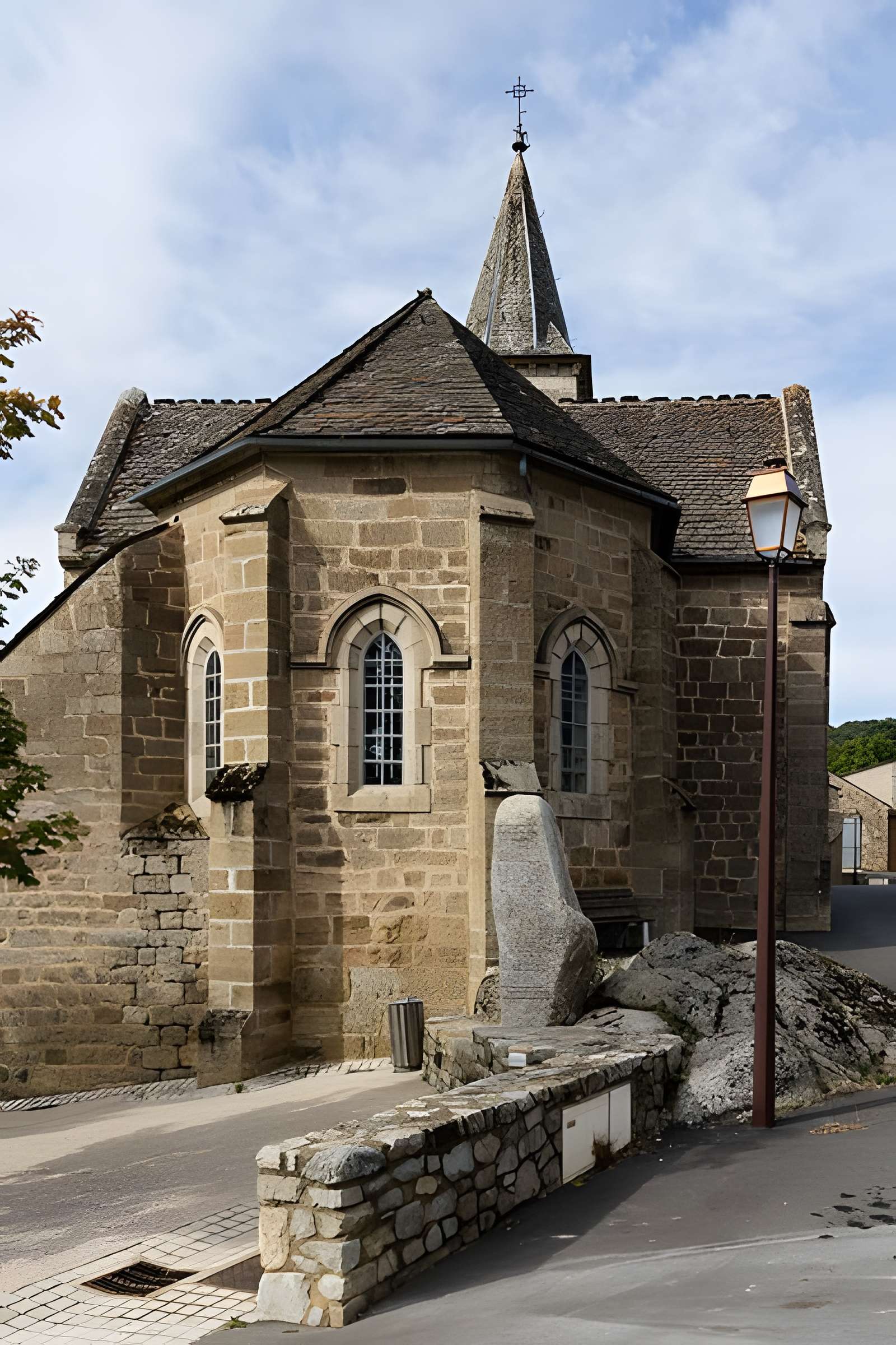 Église Notre-Dame de La Rouvière de Pelouse 