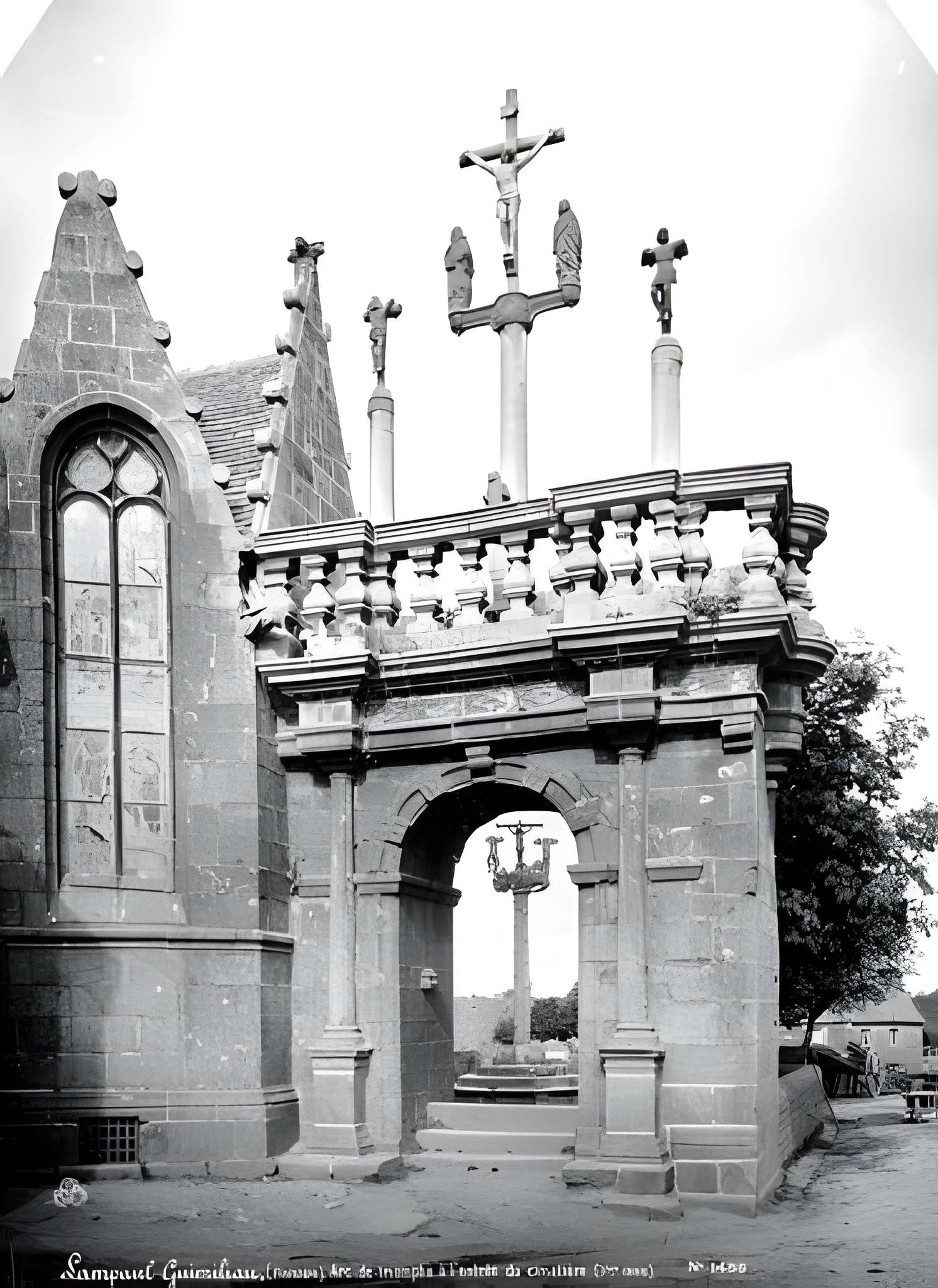 Église Notre-Dame de Lampaul-Guimiliau