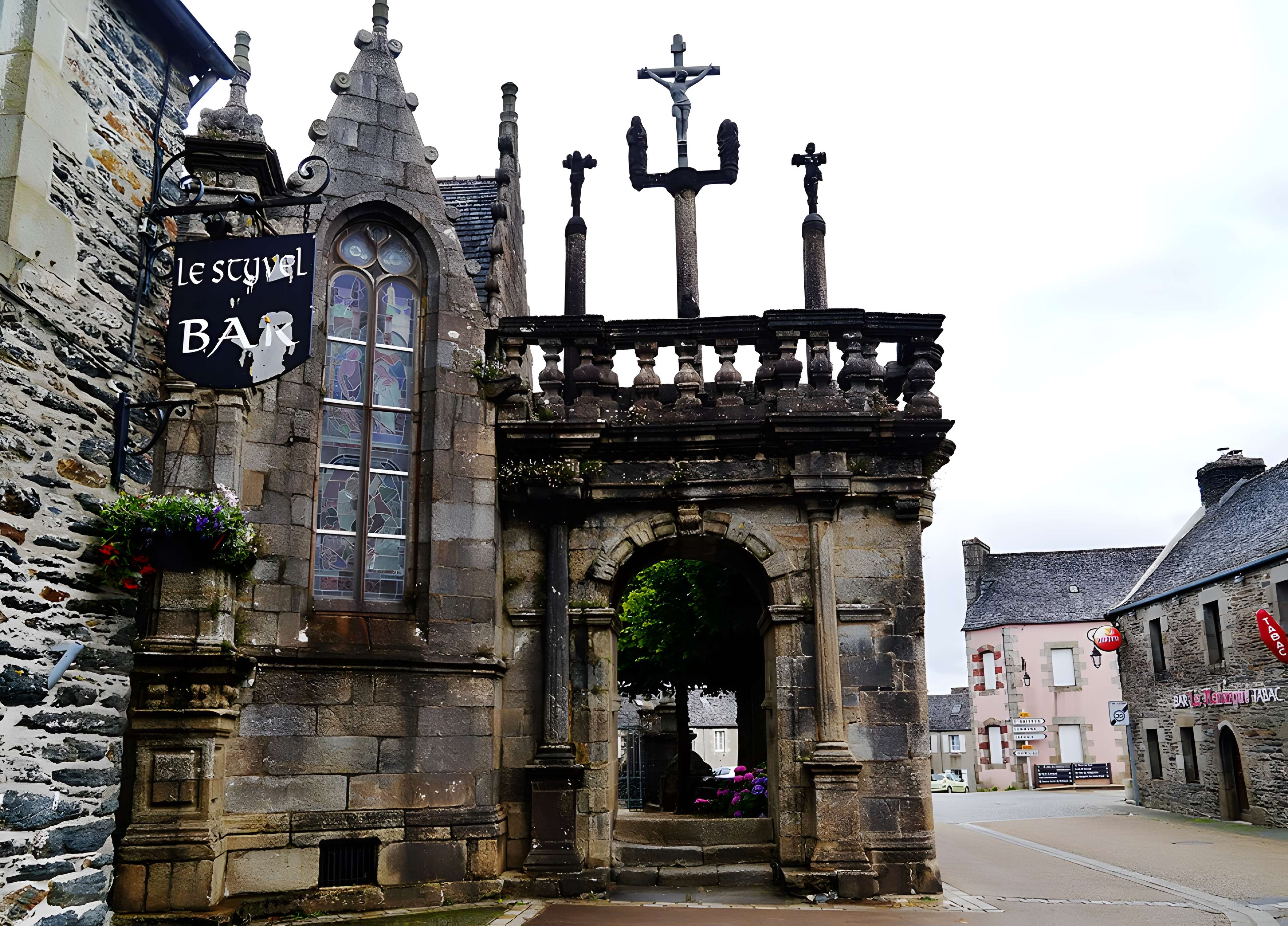 Église Notre-Dame de Lampaul-Guimiliau