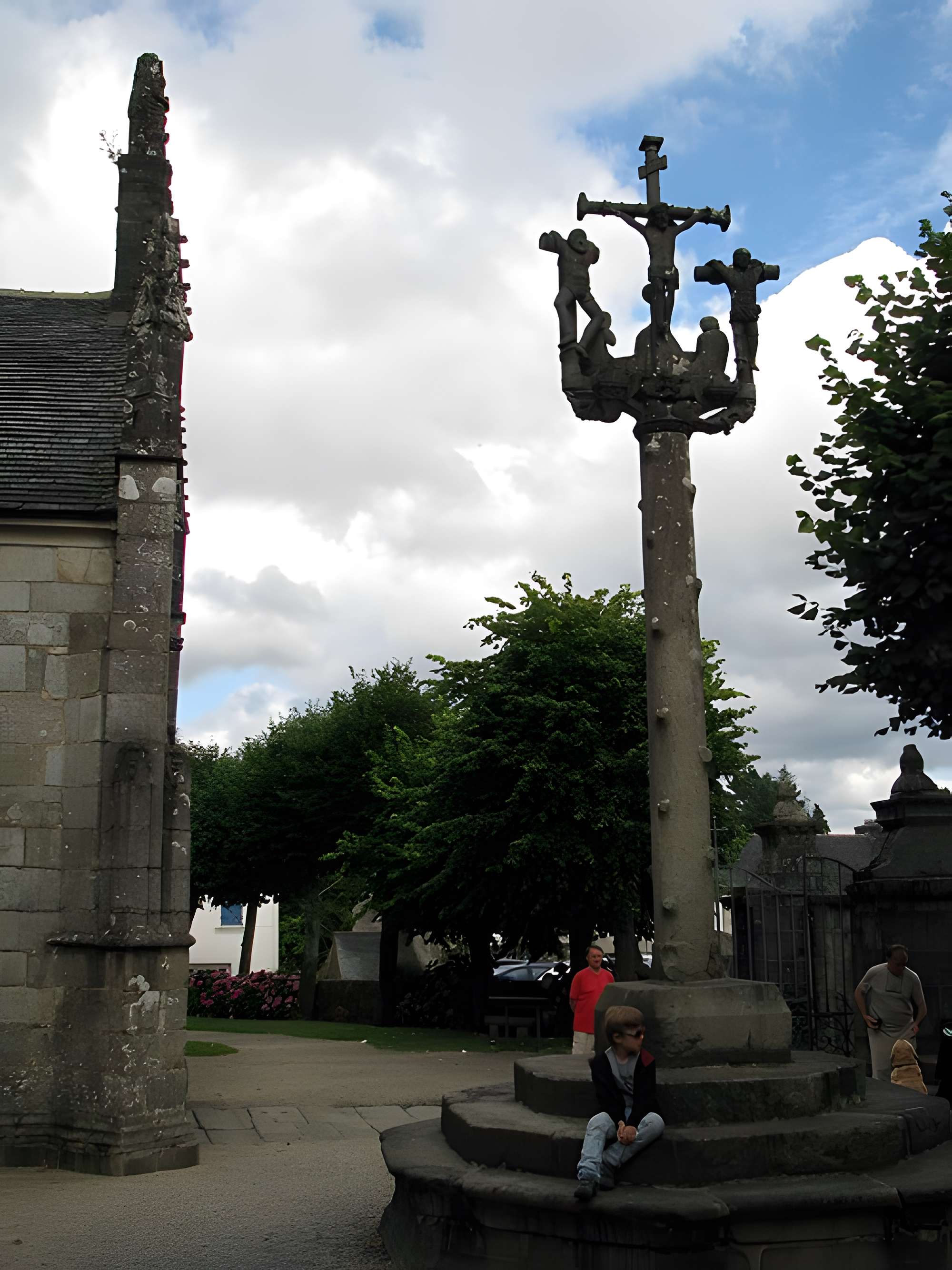 Église Notre-Dame de Lampaul-Guimiliau