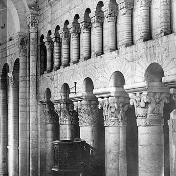 Abbatiale Saint-Genou