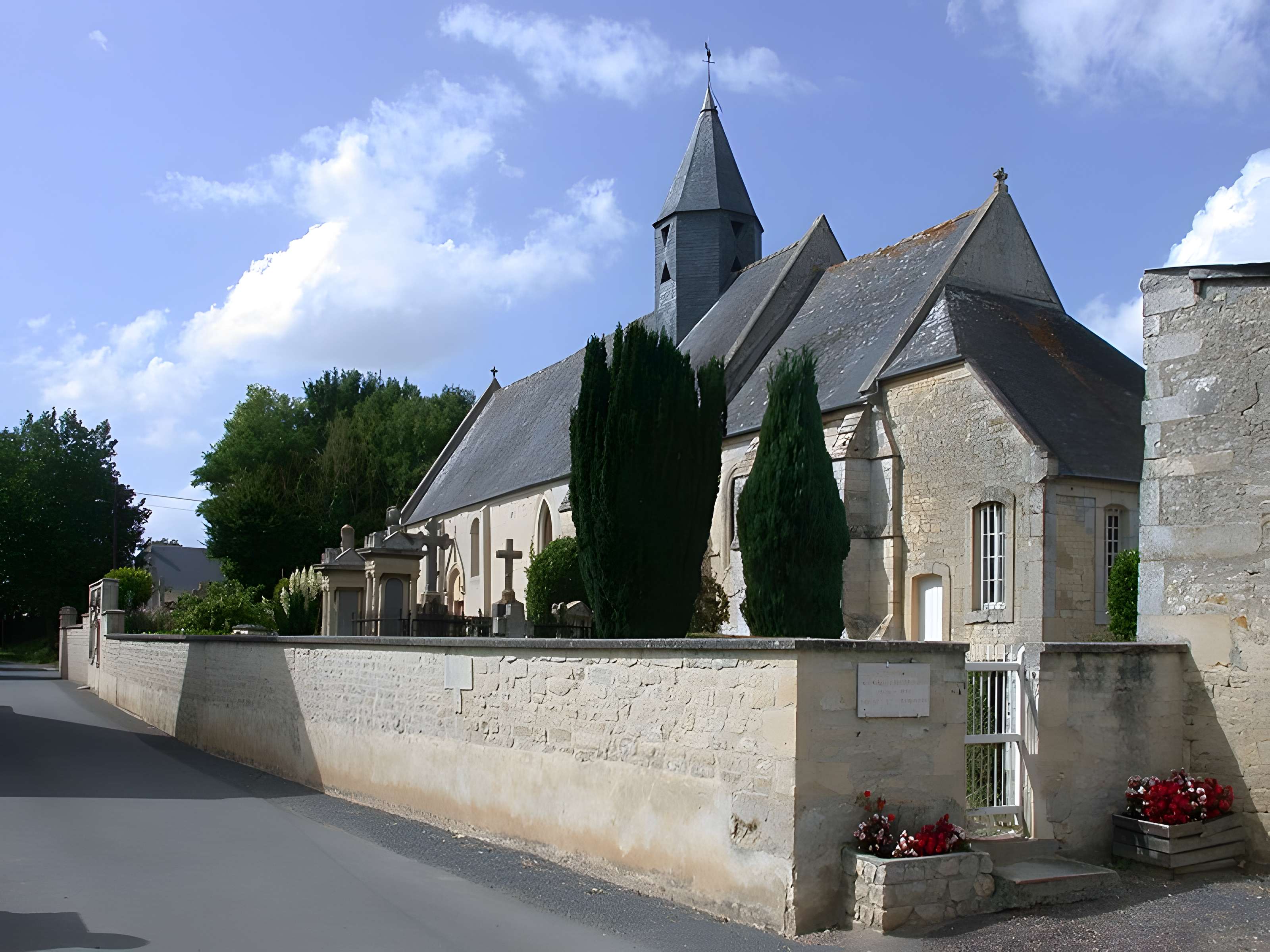 Église Notre-Dame de Loucelles