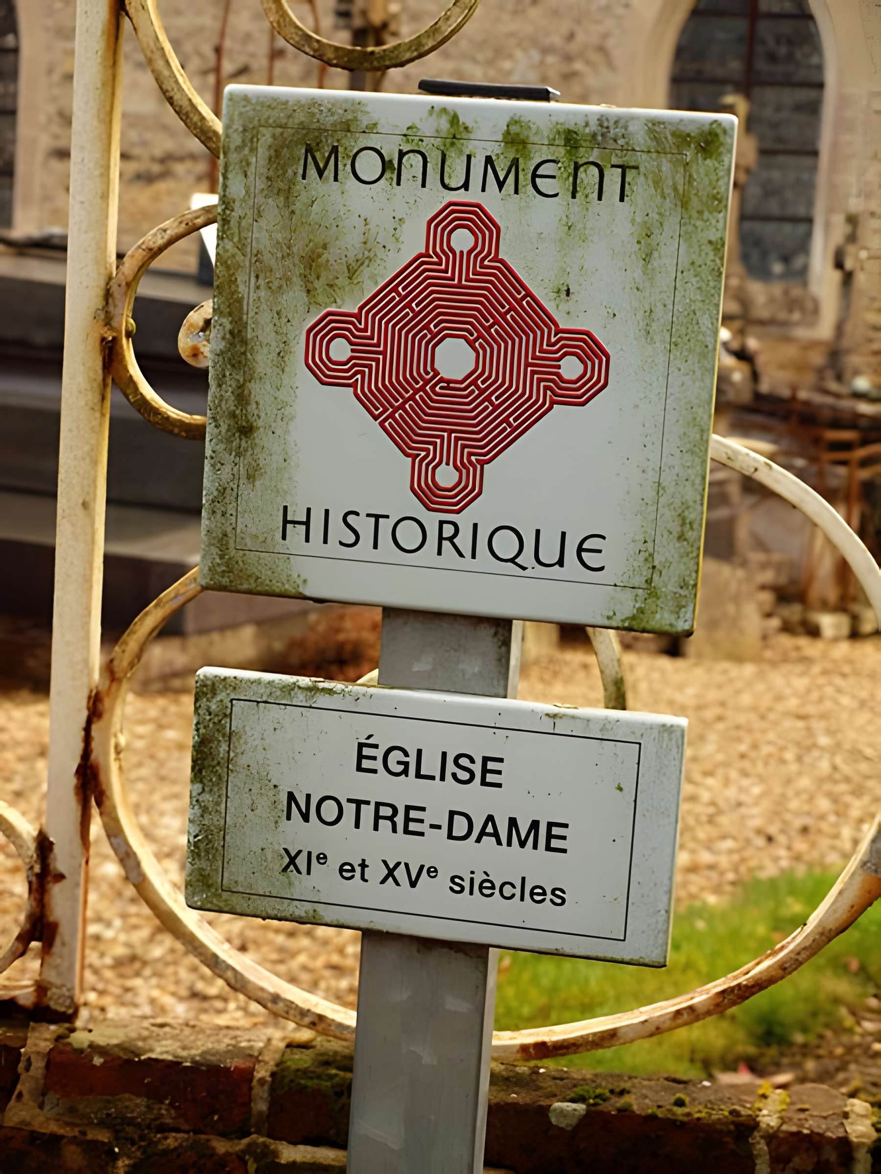 Église Notre-Dame de Menerval