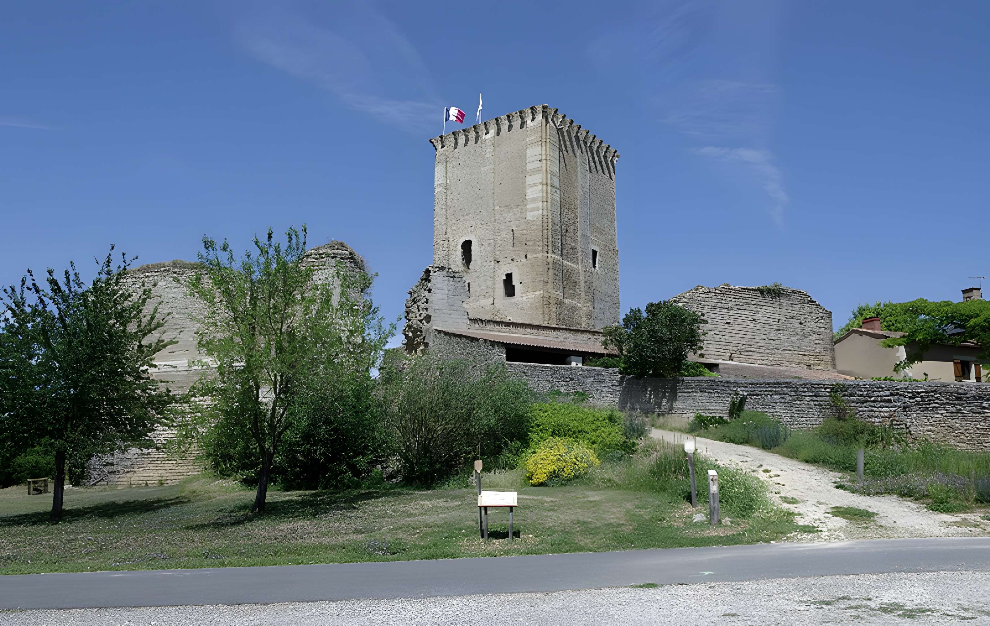 Église Notre-Dame de Moncontour