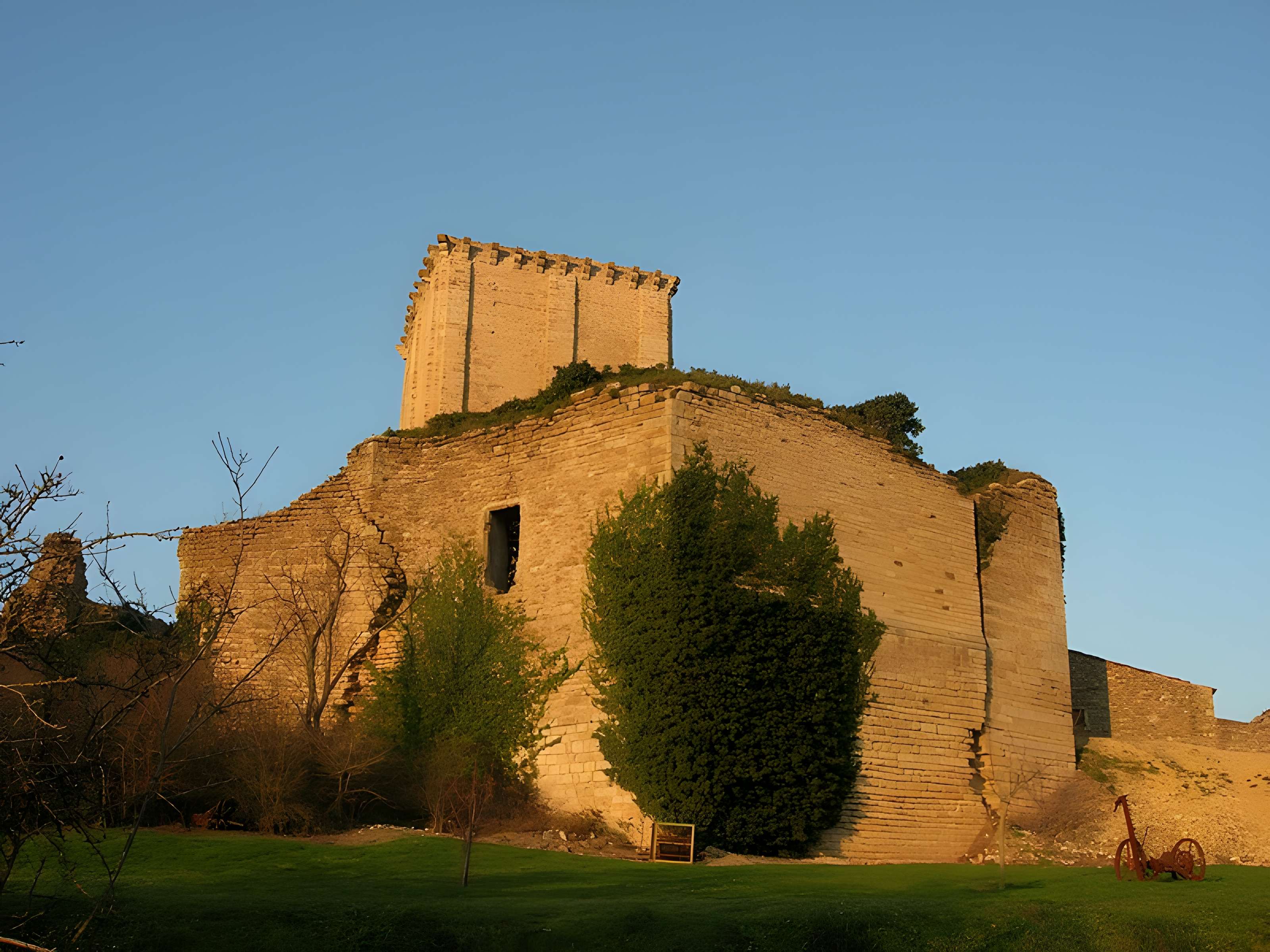 Église Notre-Dame de Moncontour