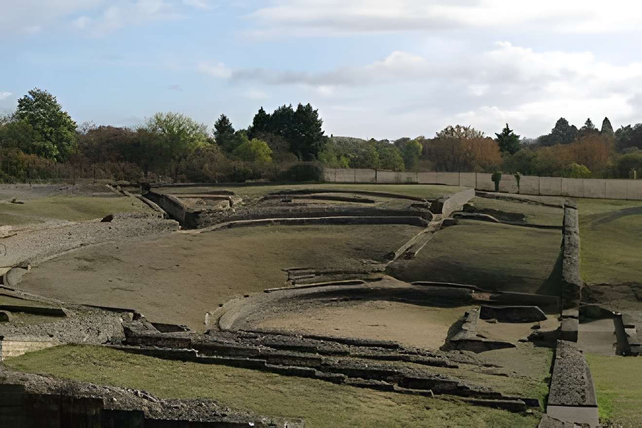 Argentomagus de Saint-Marcel Le théâtre