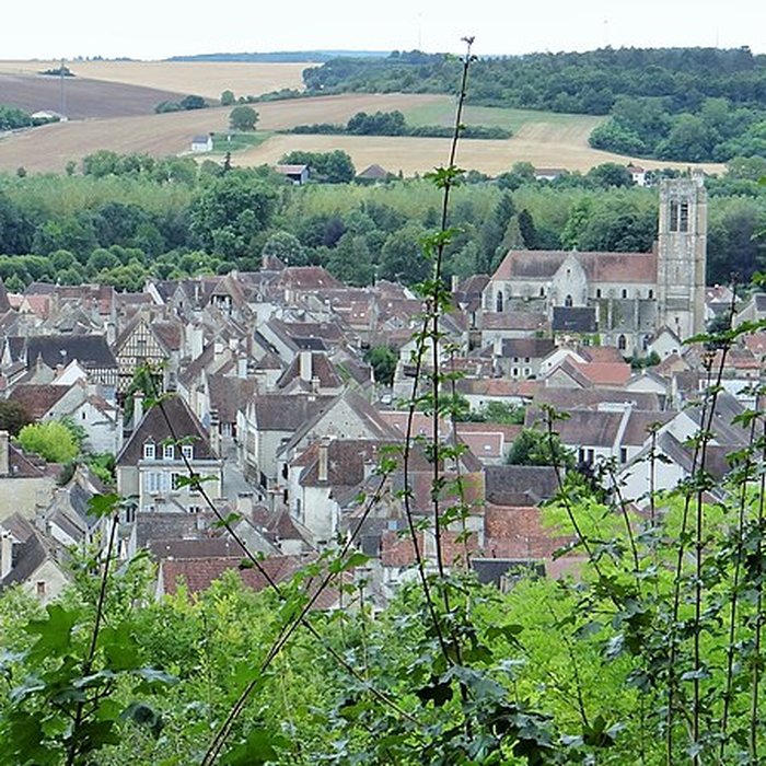 Photo de Église Notre-Dame de Noyers-sur-Serein