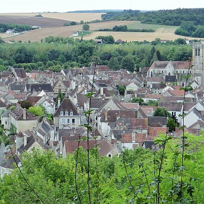 Photo de Église Notre-Dame de Noyers-sur-Serein