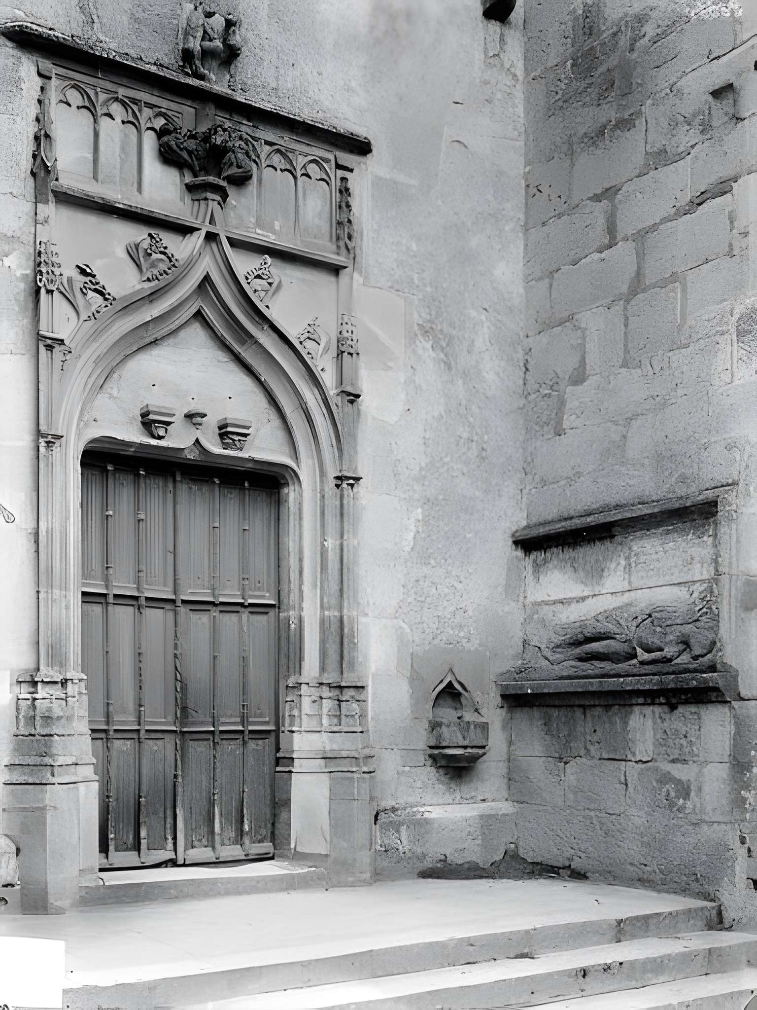 Église Notre-Dame de Noyers-sur-Serein