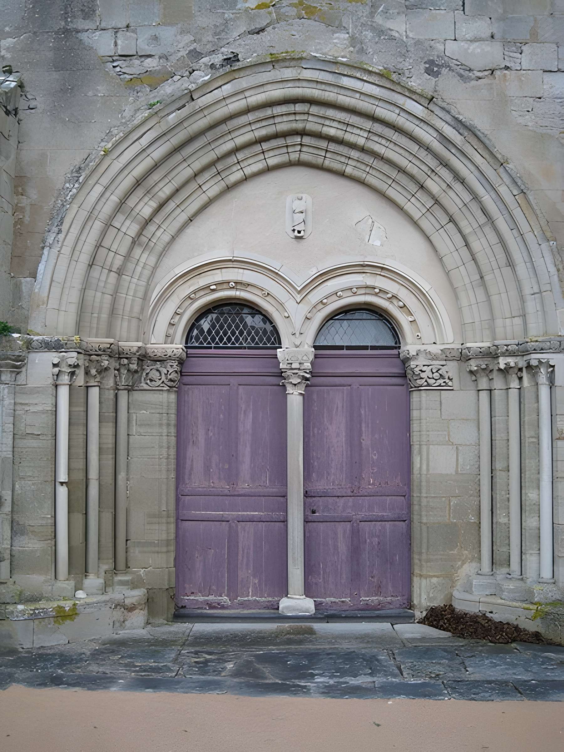 Église Notre-Dame de Saint-Denis-Combarnazat