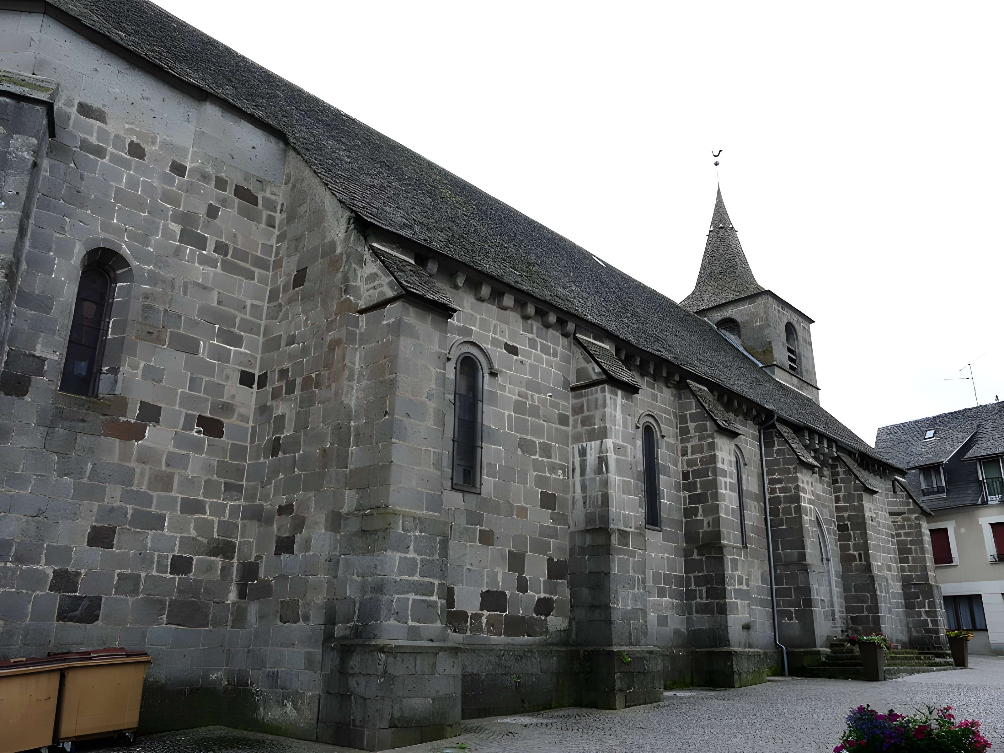 Église Notre-Dame de Tauves 
