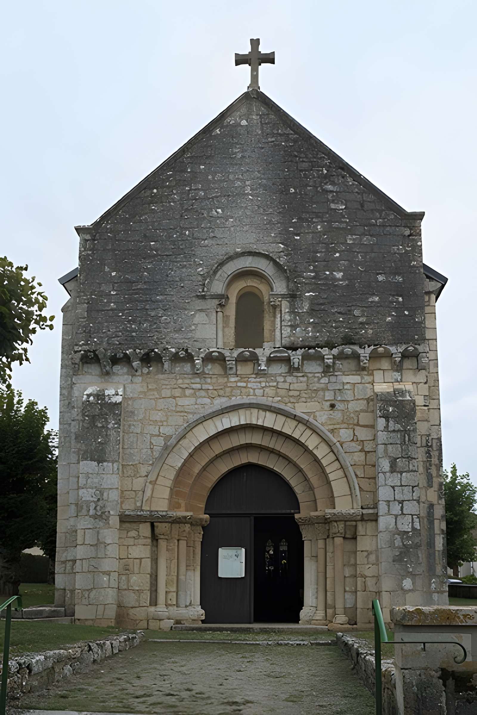 Église Notre-Dame de Vaux