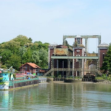 Ascenseur à bateaux des Fontinettes