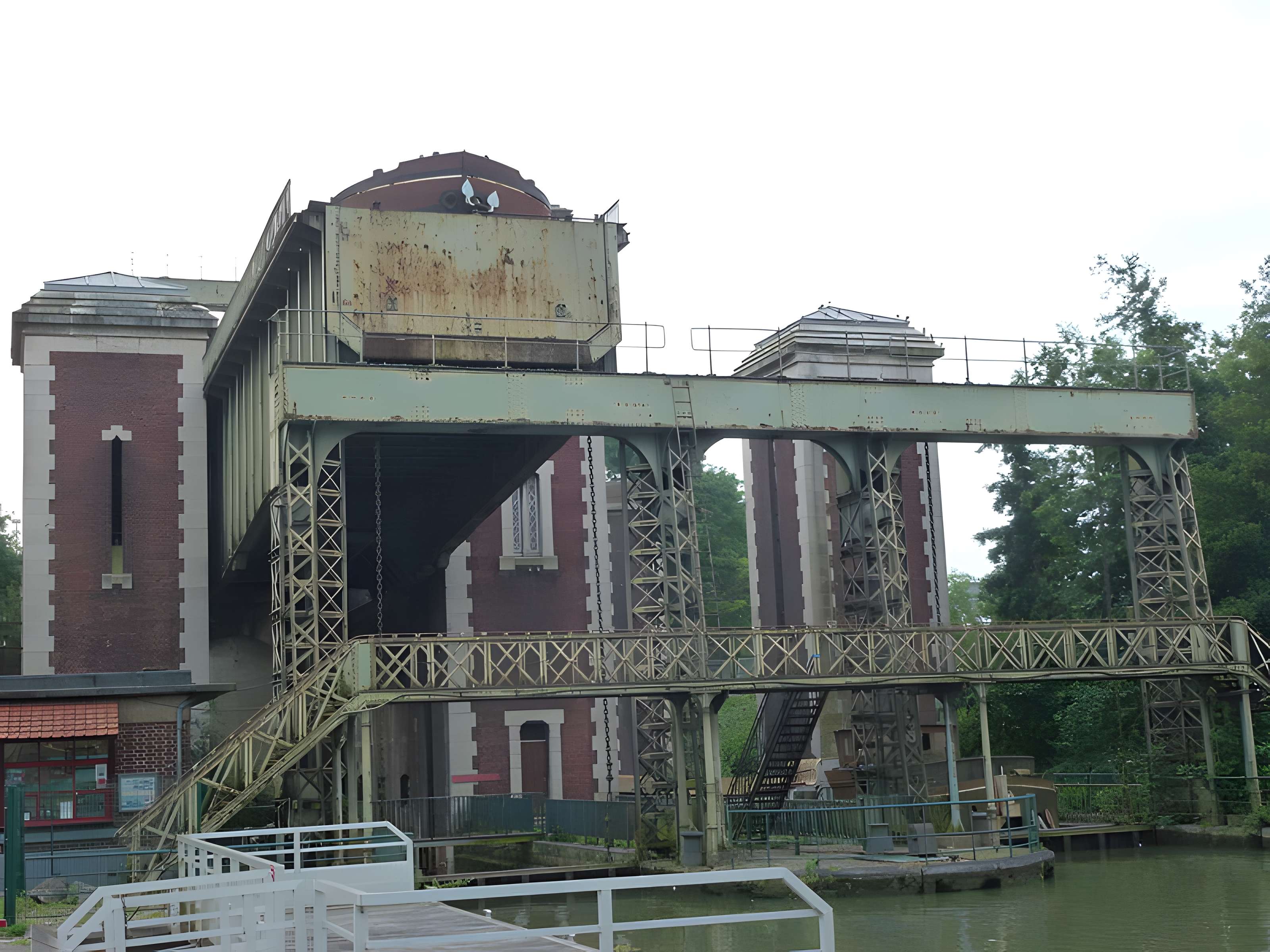 Ascenseur à bateaux des Fontinettes