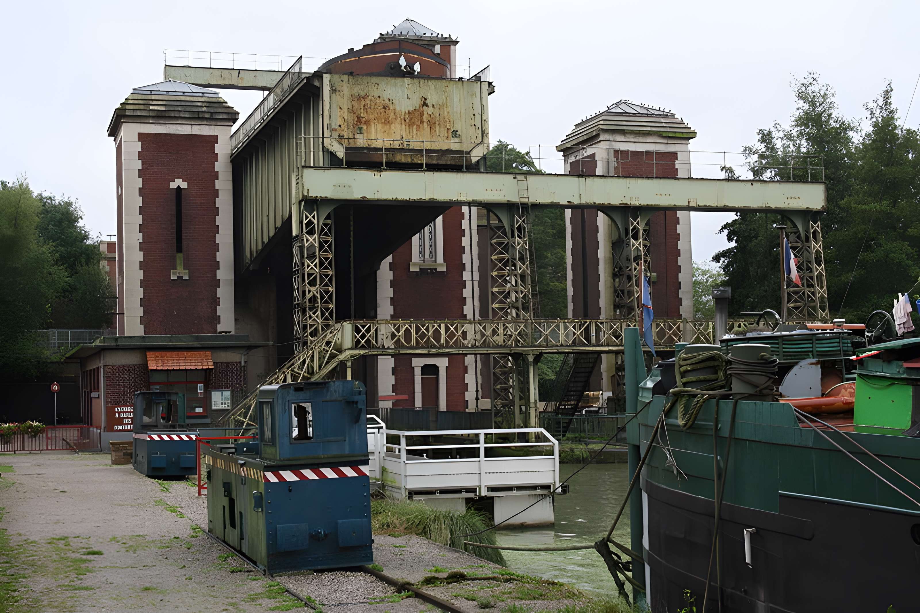 Ascenseur à bateaux des Fontinettes