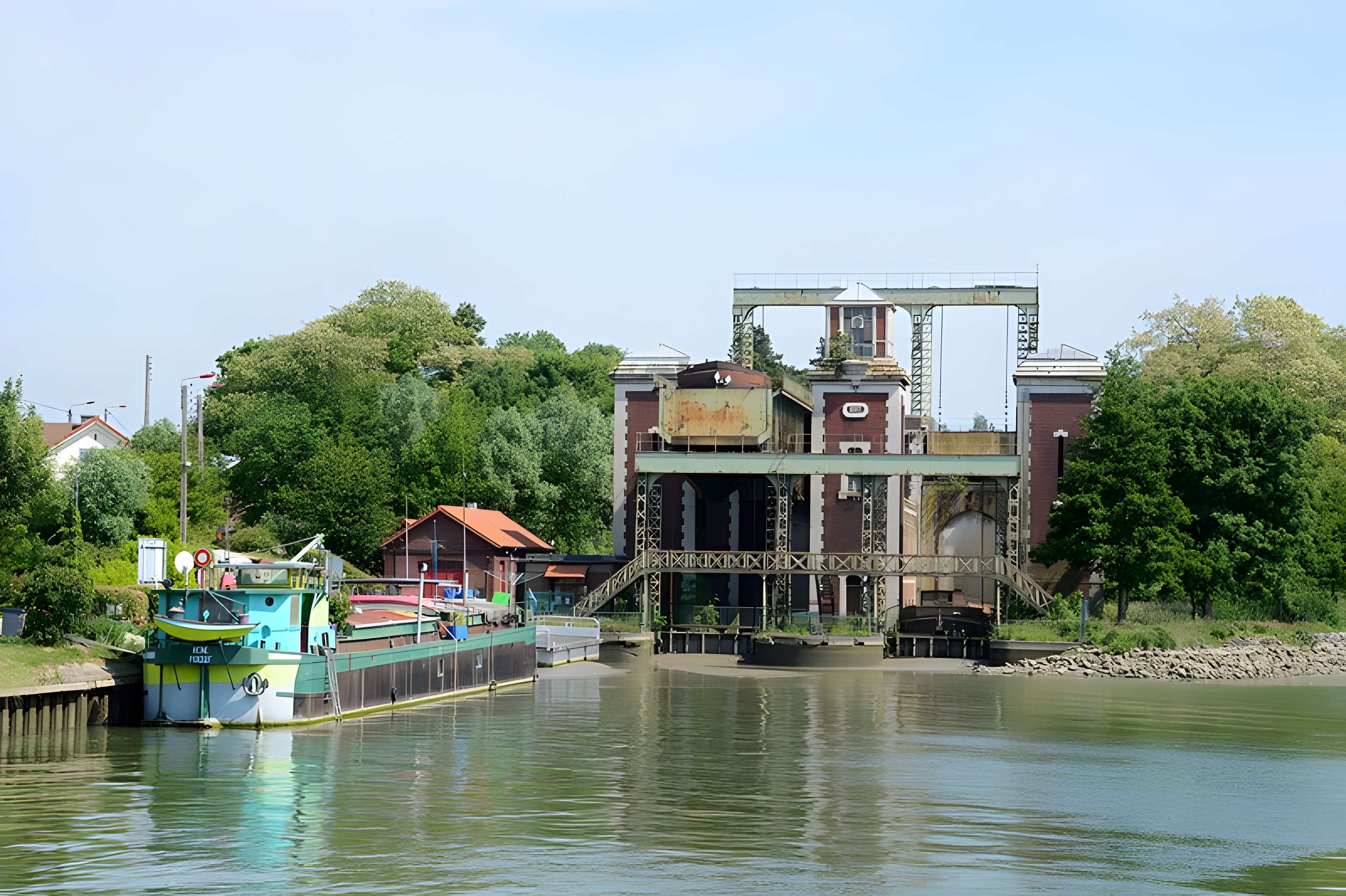 Ascenseur à bateaux des Fontinettes