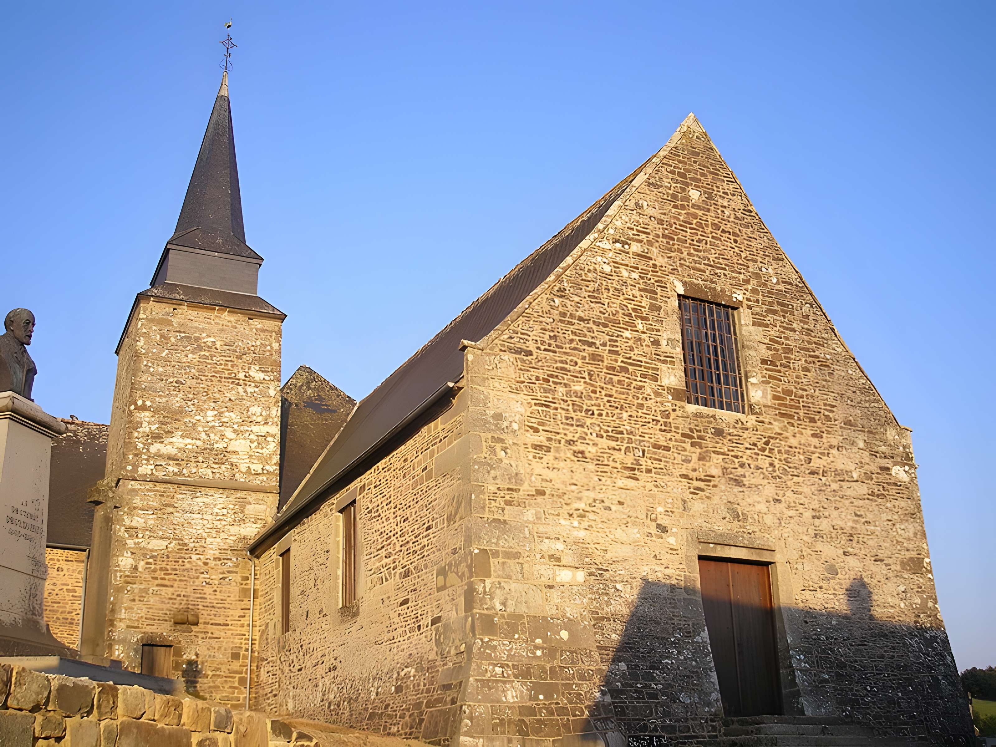 Église Notre-Dame des Montiers de Tinchebray