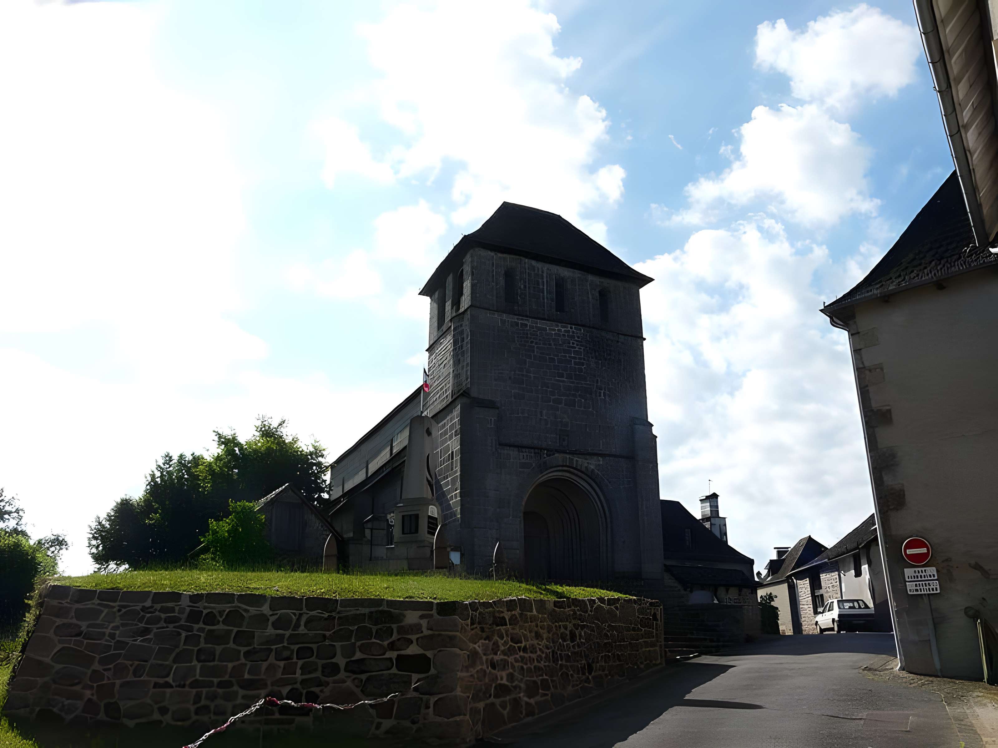 Église Notre-Dame d'Hautefage