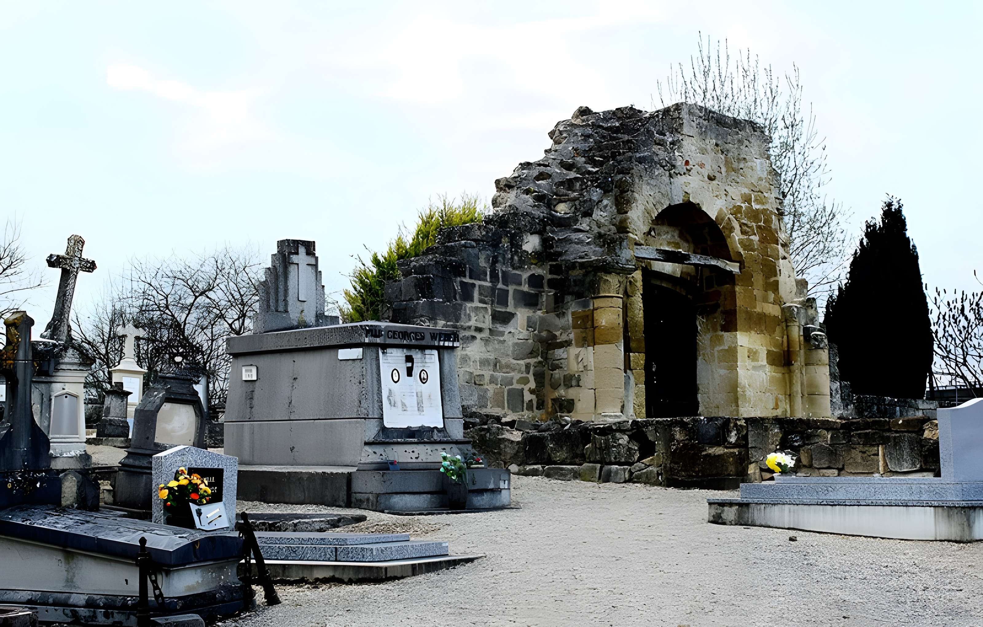 Vestiges de l'église Notre-Dame d'Hoëricourt
