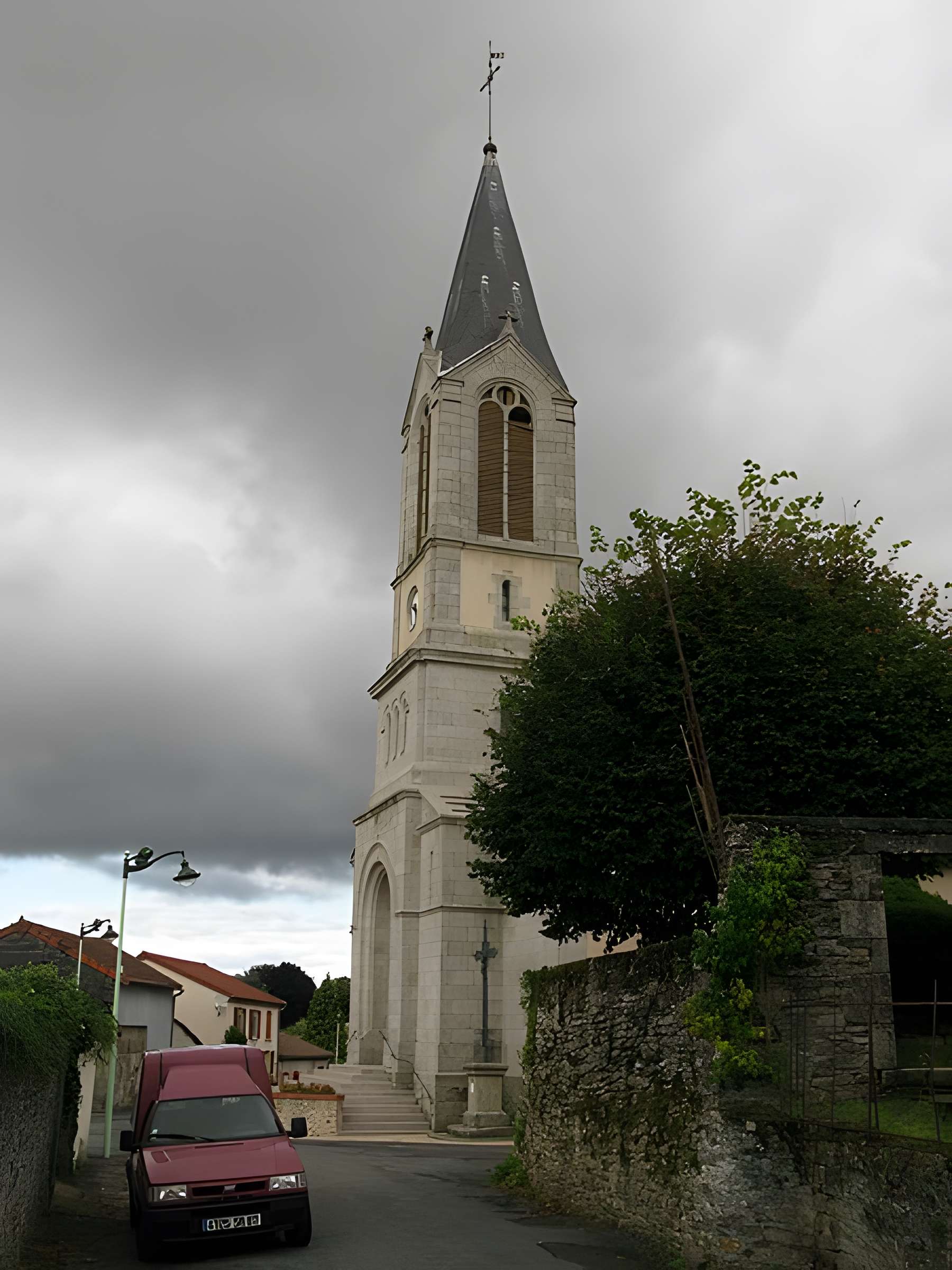 Église Notre-Dame du Haut-Châlus