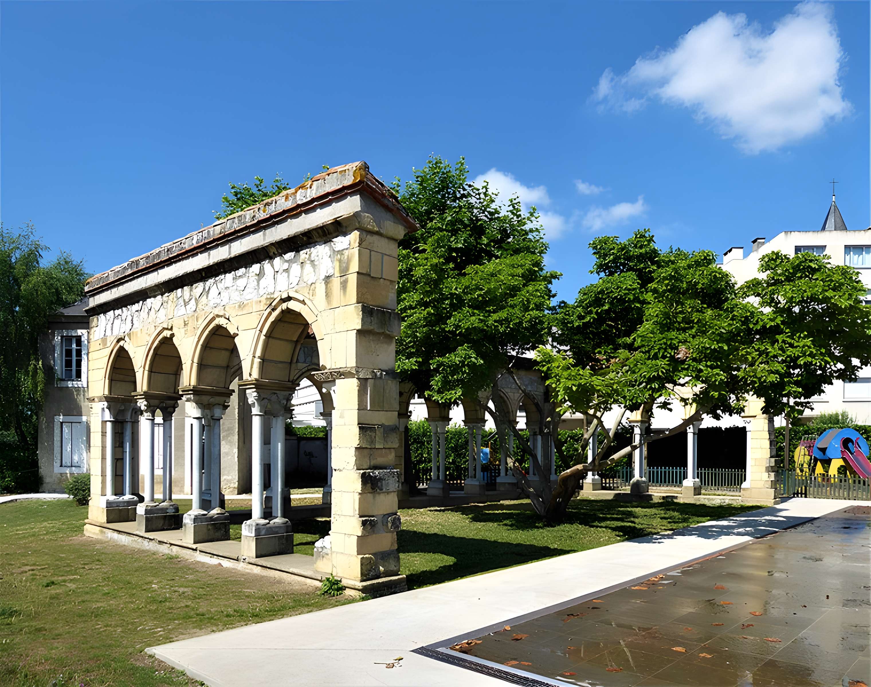 Abbaye de Bonnefont à Proupiary