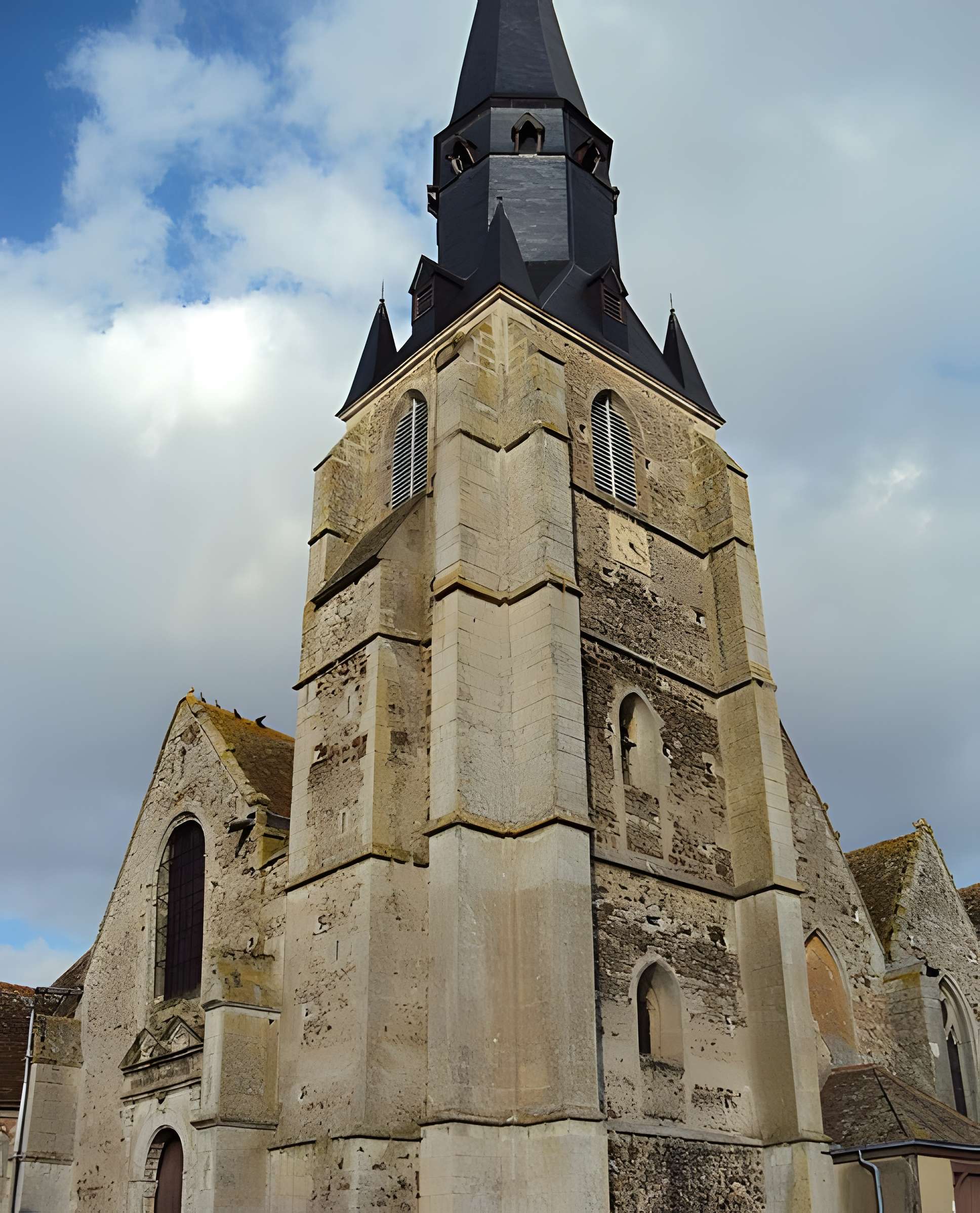 Église Notre-Dame d'Yèvres