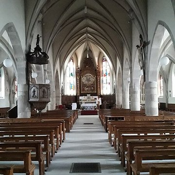 Église Notre-Dame et 3 croix de Val-dAjol
