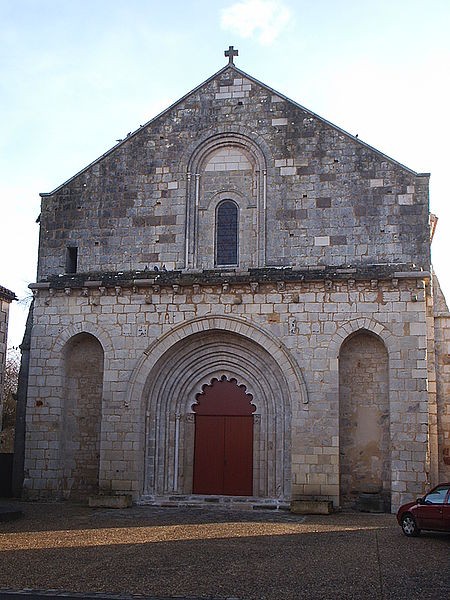 Photo de Église Notre-Dame et croix de Plaisance