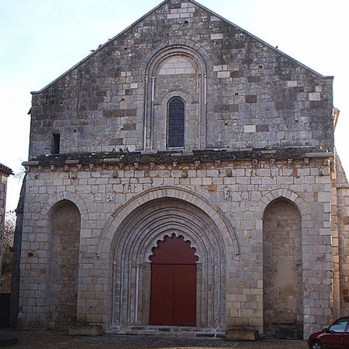 Photo de Église Notre-Dame et croix de Plaisance