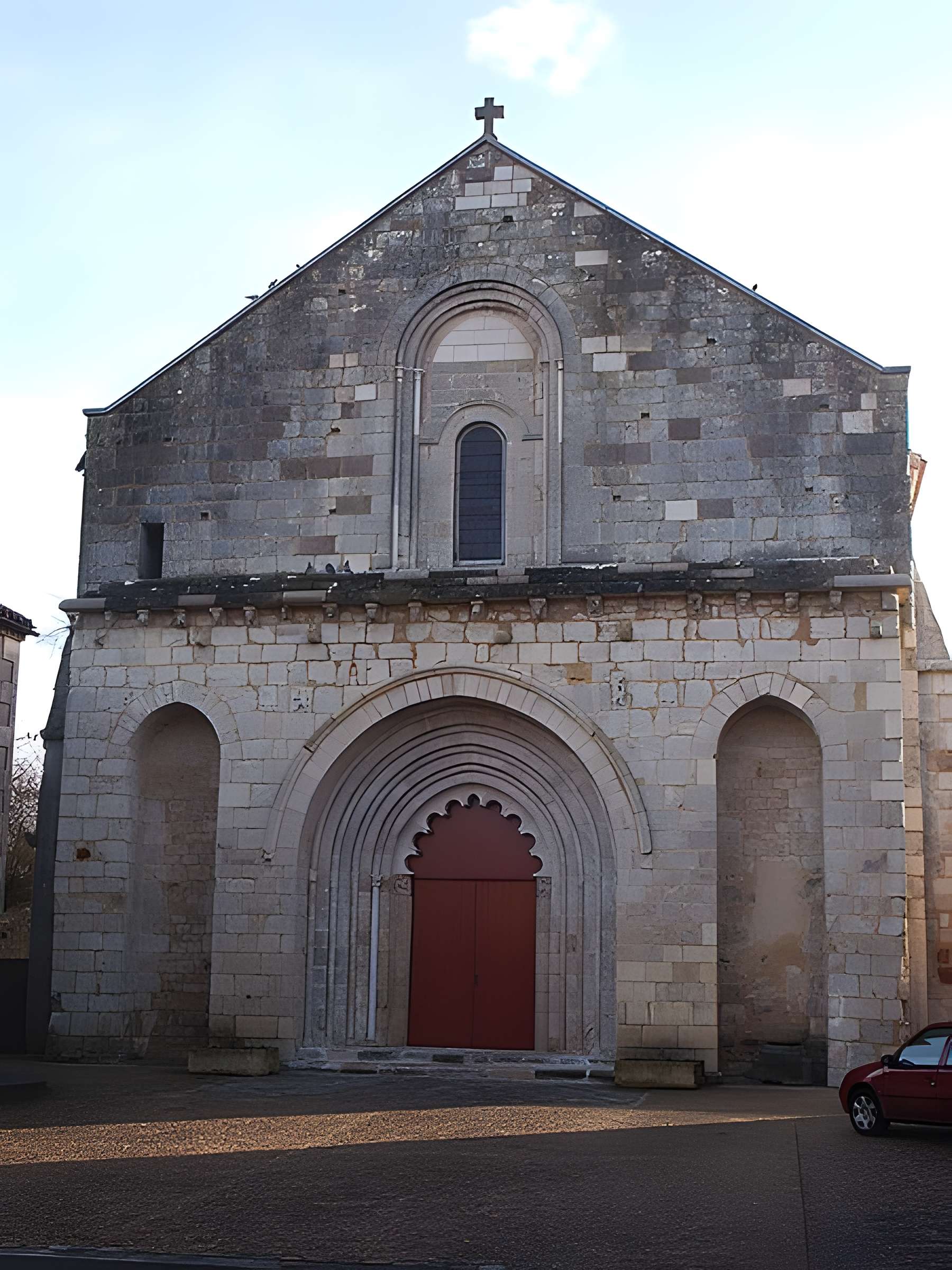 Église Notre-Dame et croix de Plaisance 