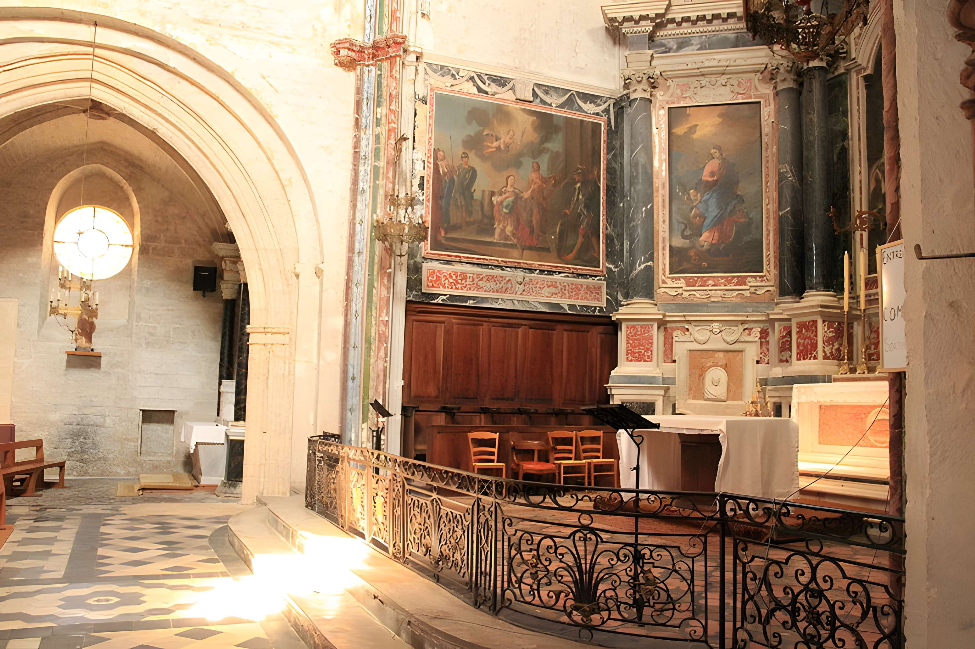 Église Notre-Dame-de-Beaulieu de Cucuron
