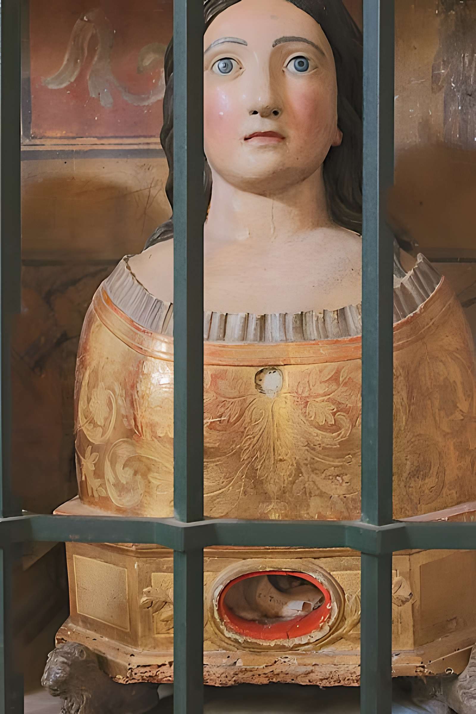 Église Notre-Dame-de-Beaulieu de Cucuron