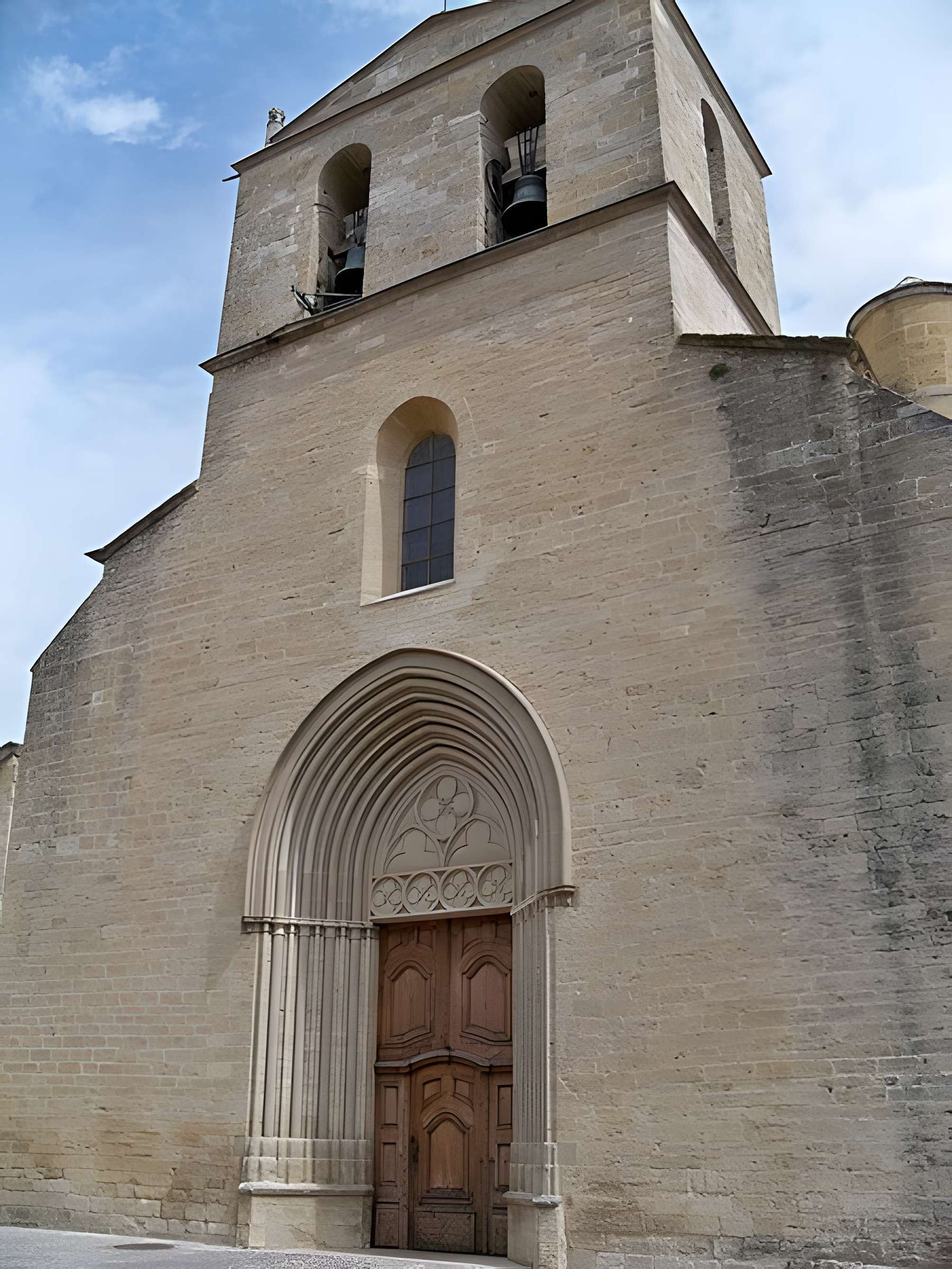 Église Notre-Dame-de-Beaulieu de Cucuron