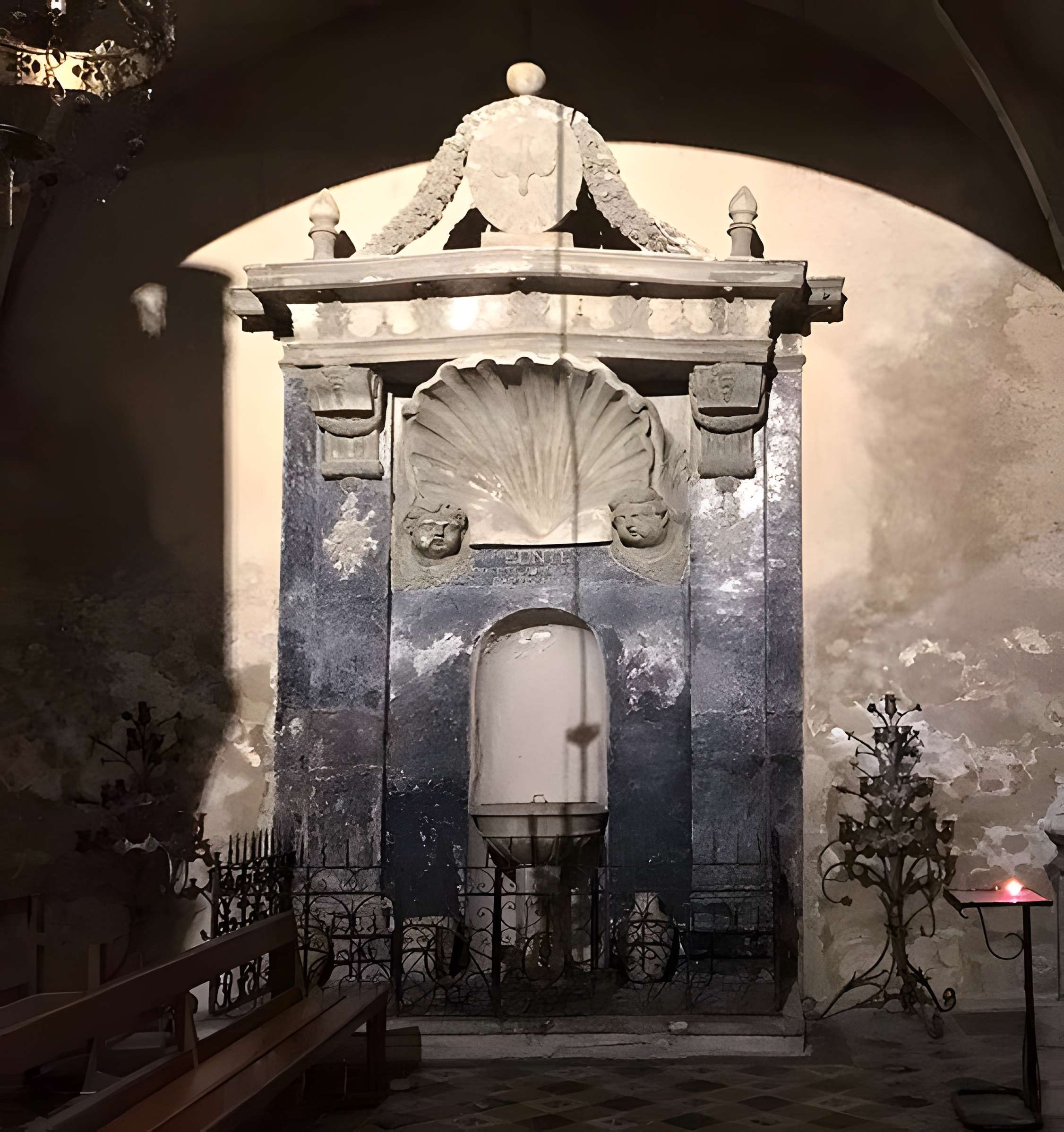 Église Notre-Dame-de-Beaulieu de Cucuron