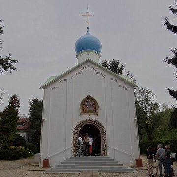 Église Notre-Dame-de-la-Dormition de Sainte-Geneviève-des-Bois