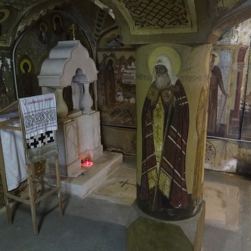 Église Notre-Dame-de-la-Dormition de Sainte-Geneviève-des-Bois