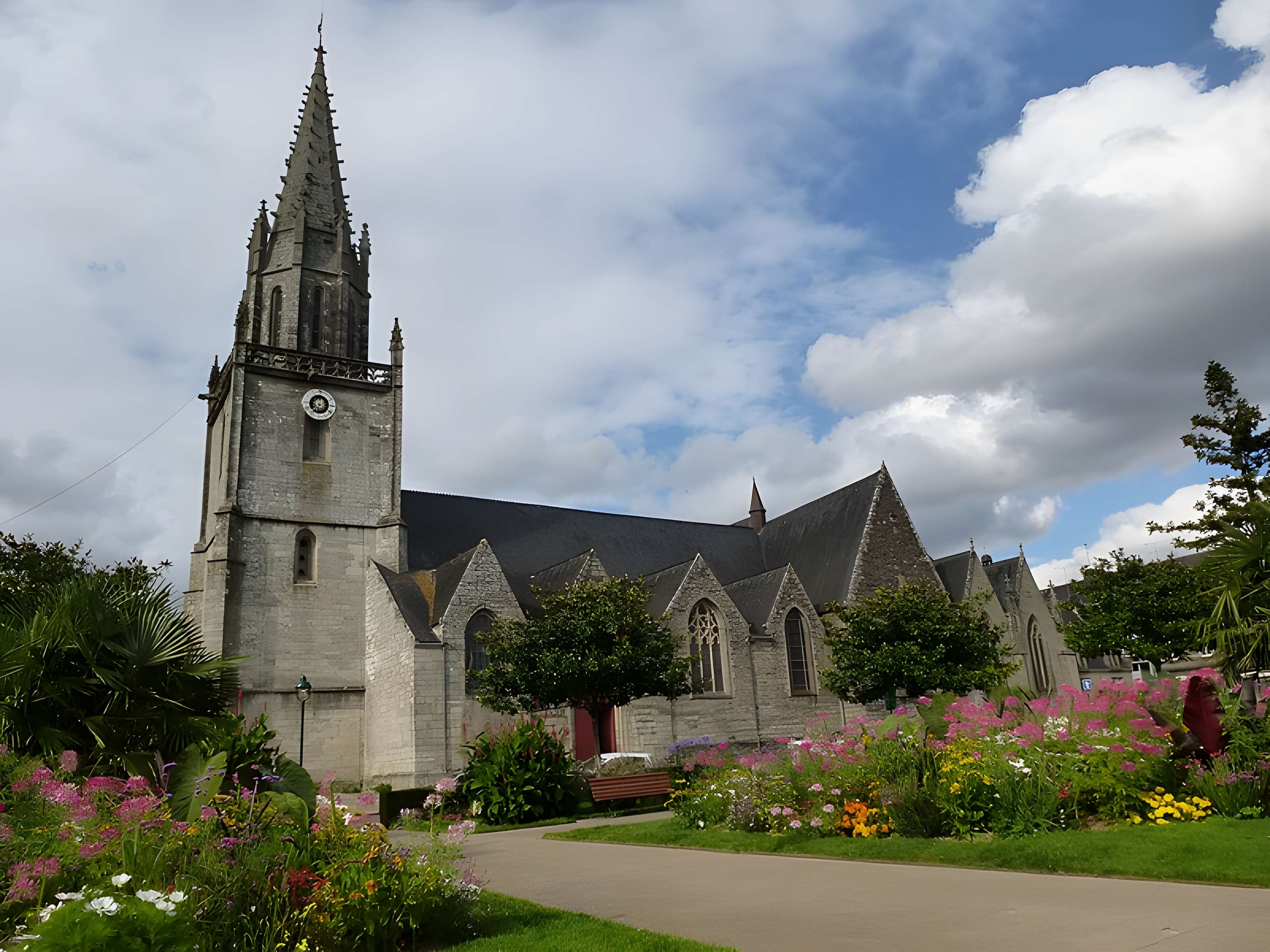 Église Notre-Dame-de-la-Joie de Pontivy