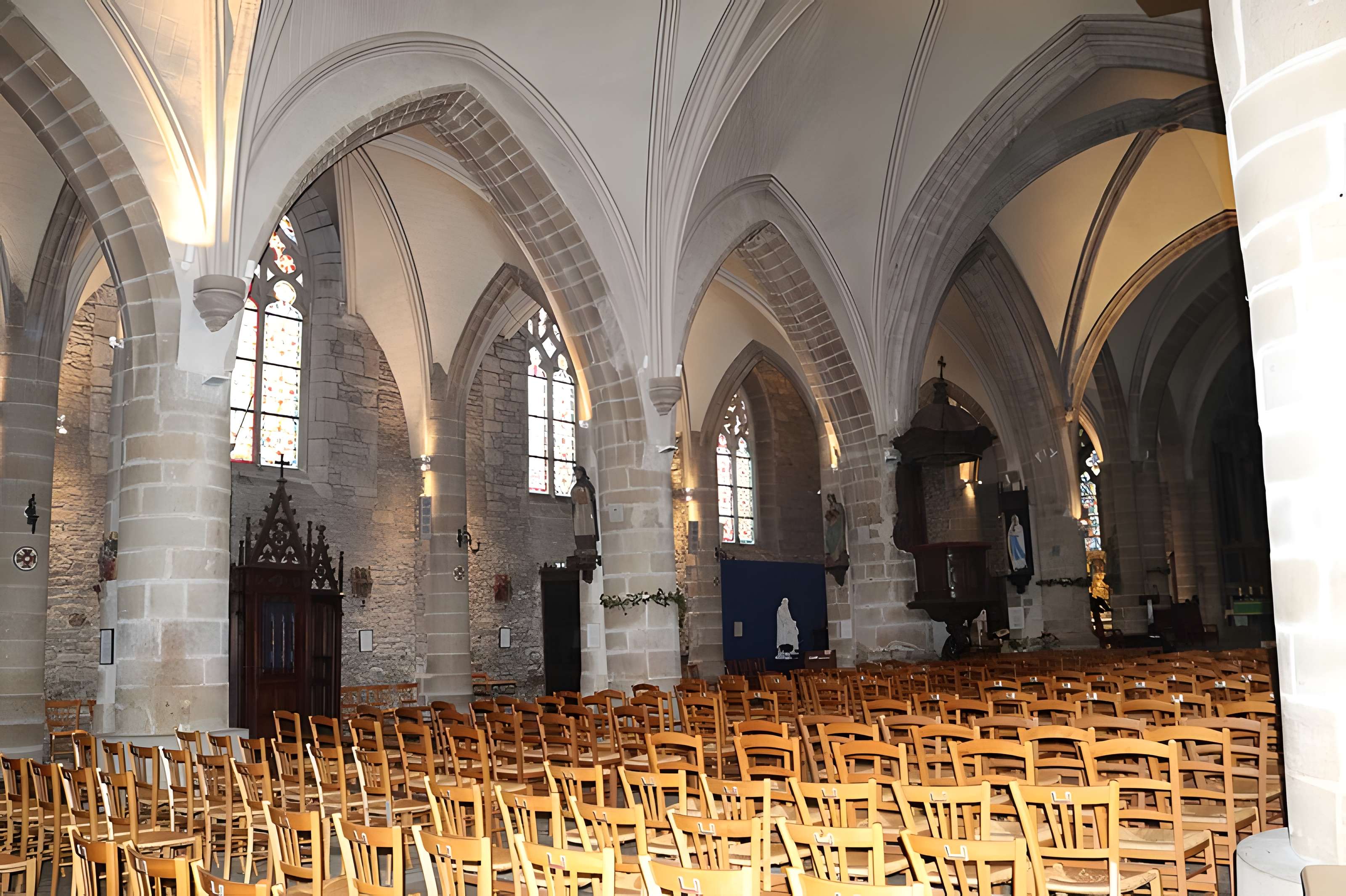 Église Notre-Dame-de-la-Joie de Pontivy