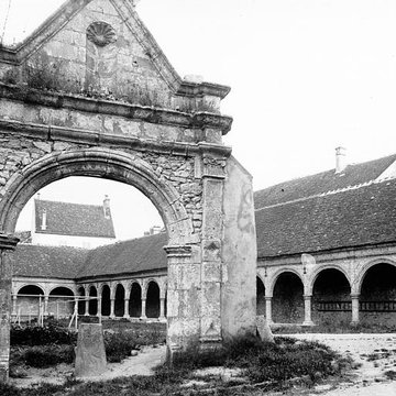 Église Notre-Dame-de-la-Nativité de Donnemarie